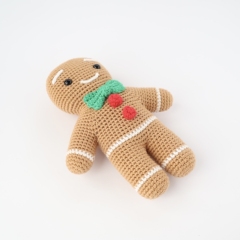 Gingerbread Man amigurumi pattern by Smiley Crochet Things