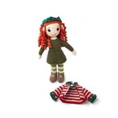 Holly the Elf Doll amigurumi pattern by Smiley Crochet Things