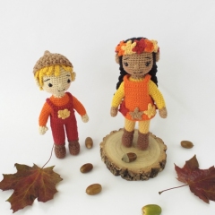 Little Autumn & Christmas Elves amigurumi pattern by Smiley Crochet Things