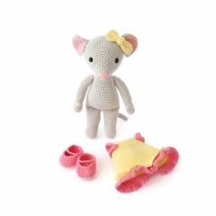 Milly the Mouse amigurumi pattern by Smiley Crochet Things