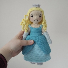 Princess Penelope amigurumi pattern by Smiley Crochet Things