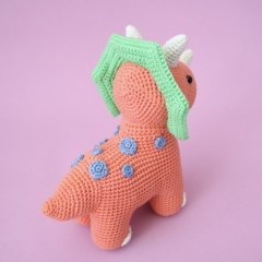 Tina the Triceratops Dinosaur amigurumi pattern by Smiley Crochet Things