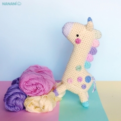 Baby Giraffe amigurumi pattern by Nanani