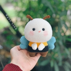 My Tiny Bee amigurumi pattern by NgocLinh