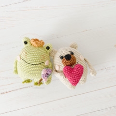 Leo the Frog Prince & Milo the Valentines Bear amigurumi pattern by Bluesparrow Handmade