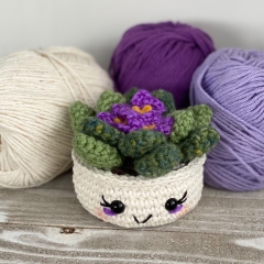 African Violet  amigurumi pattern by Cloud 9 Knots