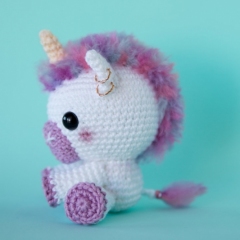 Emily, the rocker unicorn amigurumi by BiaMoraes