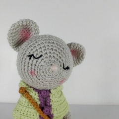Lucille the little mouse amigurumi pattern by Coco On The Rainbow