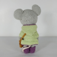 Lucille the little mouse amigurumi by Coco On The Rainbow