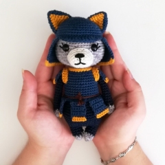 Katsu the samurai amigurumi pattern by Lise & Stitch