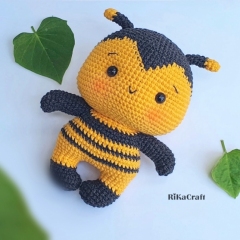 Bee amigurumi by RikaCraftVN