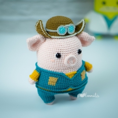 Piggy the Aviator amigurumi by Lennutas