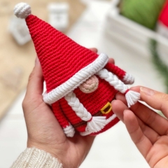 Gnome Santa amigurumi by Knit.friends