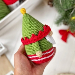 Gnome Santa's helper (or elf) amigurumi pattern by Knit.friends