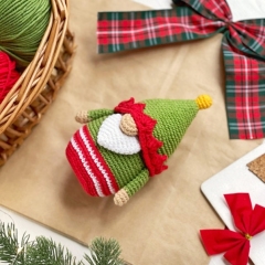 Gnome Santa's helper (or elf) amigurumi by Knit.friends