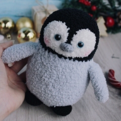 cute penguin amigurumi pattern by Knit.friends