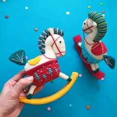 Rocking horse  amigurumi by Natura Crochet