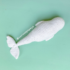 Bella the Beluga amigurumi pattern by Curiouspapaya