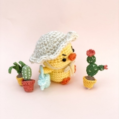 Gertrude the Grumpy Chick amigurumi pattern by Curiouspapaya