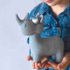 Rhino Oscar amigurumi pattern by Mommy Patterns