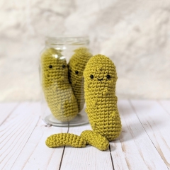 Pickles amigurumi by BabyCakes Studios