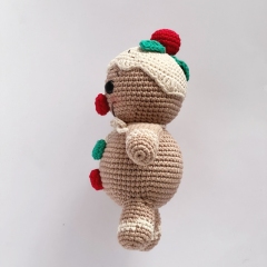 Cookie the Gingerbread Man amigurumi pattern by C.B.Makes