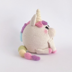 Iris the Unicorn amigurumi pattern by C.B.Makes