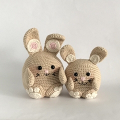 Mini Bunny amigurumi pattern by C.B.Makes