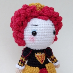 Red Queen amigurumi pattern by Ana Maria Craft