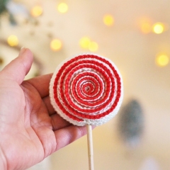 Four Christmas candy canes amigurumi pattern by LaCigogne
