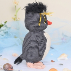 Pek the penguin amigurumi pattern by LaCigogne