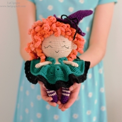 Wave the witch doll amigurumi pattern by LaCigogne
