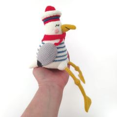 Jean-Pierre the seagull amigurumi by The blue bobbin