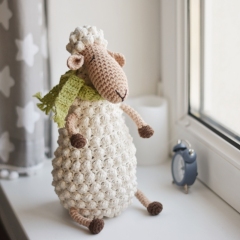 Baaarbra the Sleepy Sheep amigurumi pattern by FireflyCrochet