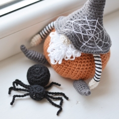 Halloween Pumpkin Gnome & Spider amigurumi by FireflyCrochet