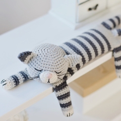 Sailor the Sleepy Cat amigurumi by FireflyCrochet