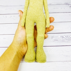 Doll body amigurumi by Fluffy Tummy