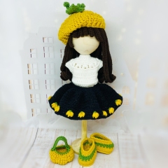 October outfit amigurumi by Fluffy Tummy