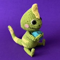 Chloe the Chameleon amigurumi pattern by Critter-iffic Crochet