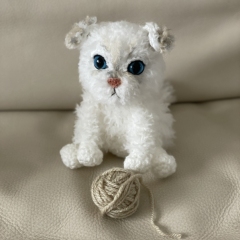 Scottish Fold White Kitten amigurumi pattern by CrochetThingsByB
