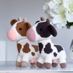 Daisy the cow amigurumi pattern by Handmade by Halime