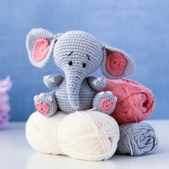 Lovephant amigurumi by Handmade by Halime