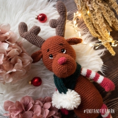 Red the Reindeer amigurumi pattern by Knotanotheryarn