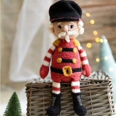 Victor the Nutcracker amigurumi by Knotanotheryarn