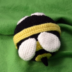 Billy the Bumblebee amigurumi by The Flying Dutchman Crochet Design