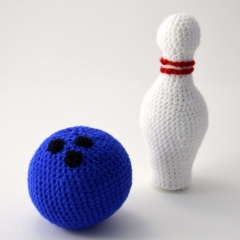 Bowling Ball and Pin amigurumi by The Flying Dutchman Crochet Design