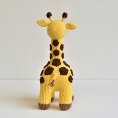 Giraffe amigurumi by The Flying Dutchman Crochet Design