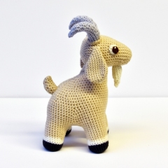 Goat amigurumi pattern by The Flying Dutchman Crochet Design