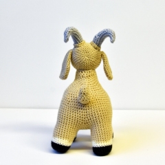 Goat amigurumi by The Flying Dutchman Crochet Design