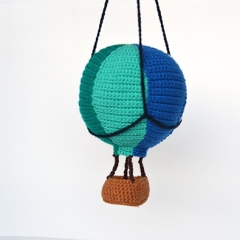 Hot Air Balloon amigurumi by The Flying Dutchman Crochet Design